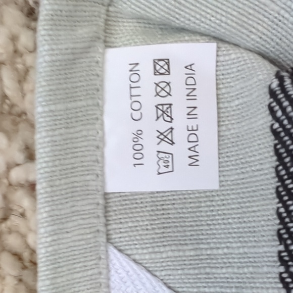 Wine Lover Bundle Bag Towel Pourer & TableTopics Cards - Picture 7 of 10